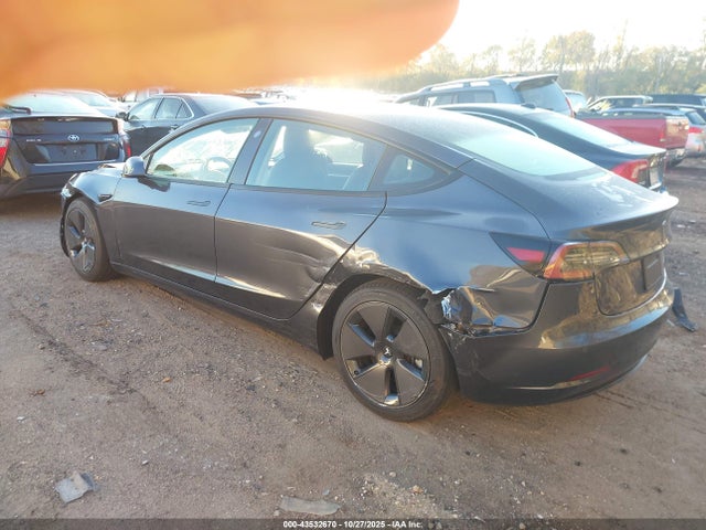 2022 TESLA MODEL 3 5YJ3E1EB6NF239236 Photo 2