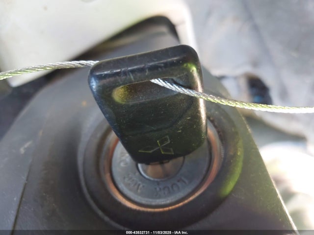 2000 MITSUBISHI MONTERO SPORT JA4LS31H5YP049222 Photo 10