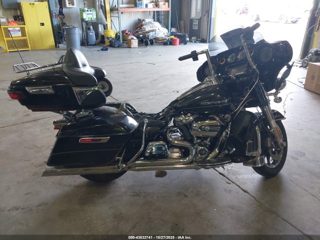 Harley-Davidson Flhtk Ultra Limited 2017 1HD1KED12HB687897 Image 11