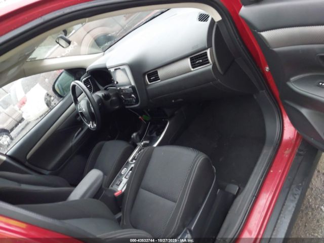 2017 MITSUBISHI OUTLANDER JA4AZ3A33HZ020703 Photo 4