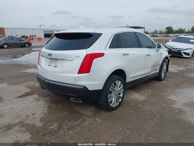 2017 CADILLAC XT5 1GYKNARS1HZ318425 Photo 3
