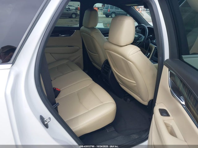 2017 CADILLAC XT5 1GYKNARS1HZ318425 Photo 7