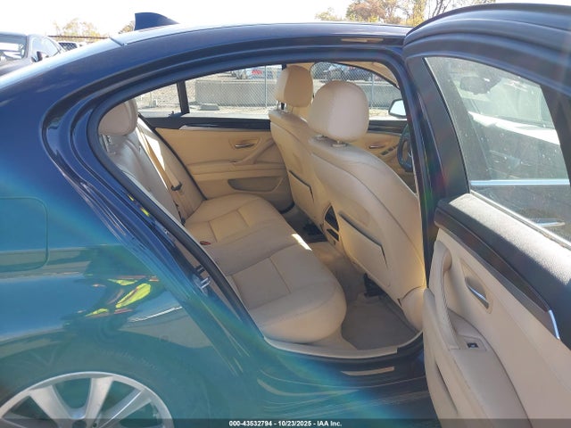 2015 Bmw 528i Xdrive მანქანა იყიდება აუქციონზე, vin: WBA5A7C58FD625974, აუქციონის ნომერი: 43532794