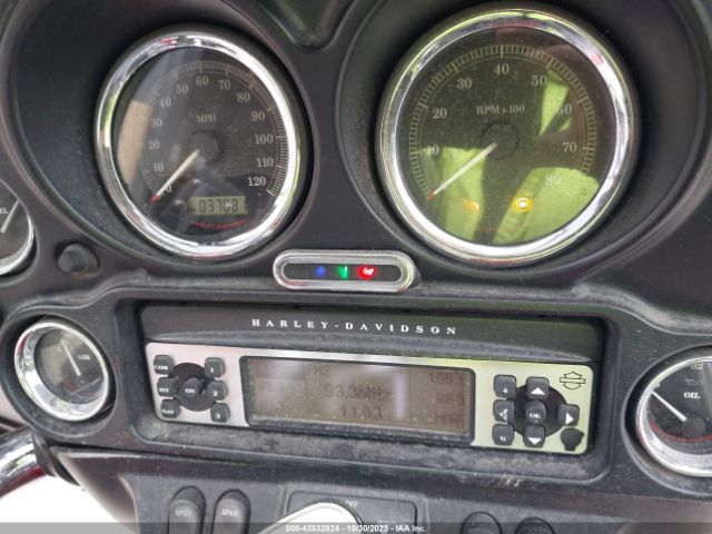 2013 HARLEY-DAVIDSON FLHTCU 1HD1FCM19DB676074 Photo 6