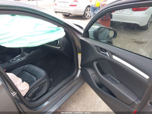 2015 AUDI A3 WAUACGFF1F1094180 Photo 4