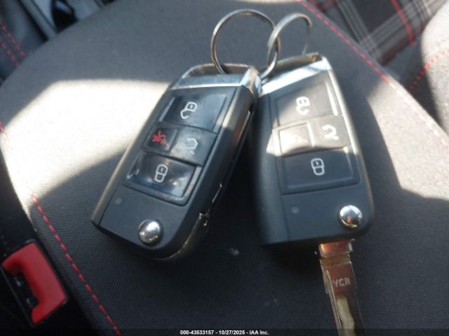 2017 VOLKSWAGEN GOLF GTI 3VW447AU4HM026963 Photo 10