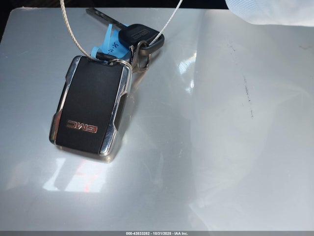 3GTU2VEC5FG223621 GMC Sierra 1500 Slt