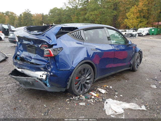 2024 TESLA MODEL Y 7SAYGDEF9RA274802 Photo 3