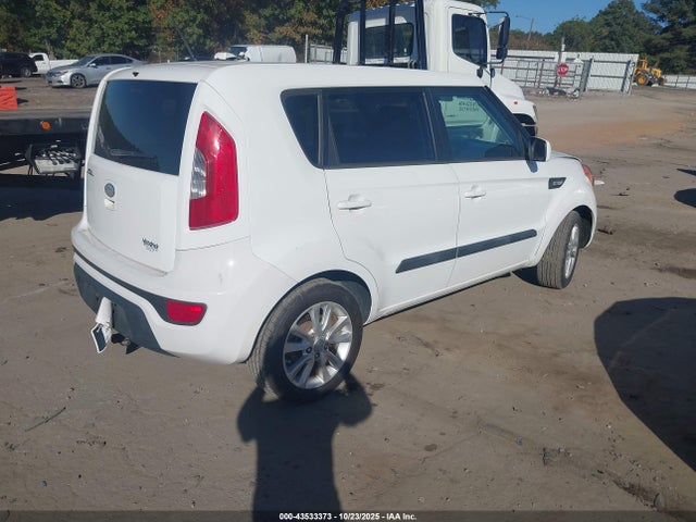 2013 Kia Soul მანქანა იყიდება აუქციონზე, vin: KNDJT2A55D7775926, აუქციონის ნომერი: 43533373