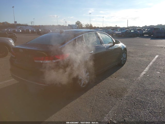 43533467 :رقم المزاد ، 5XXGT4L33JG238248 vin ، 2018 Kia Optima Lx مزاد بيع
