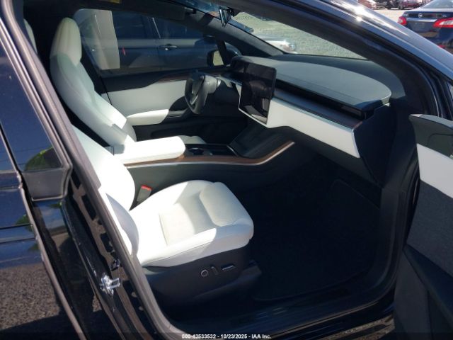 2023 TESLA MODEL X 7SAXCDE51PF370132 Photo 4