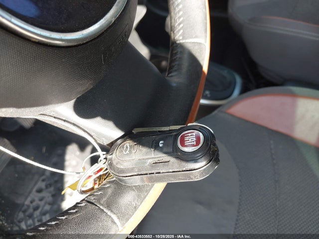 2015 FIAT 500L ZFBCFADH8FZ031800 Photo 10