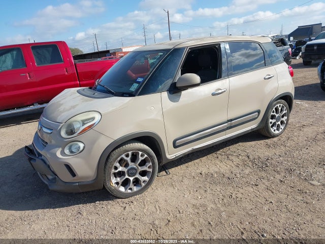 2015 FIAT 500L ZFBCFADH8FZ031800 Photo 1