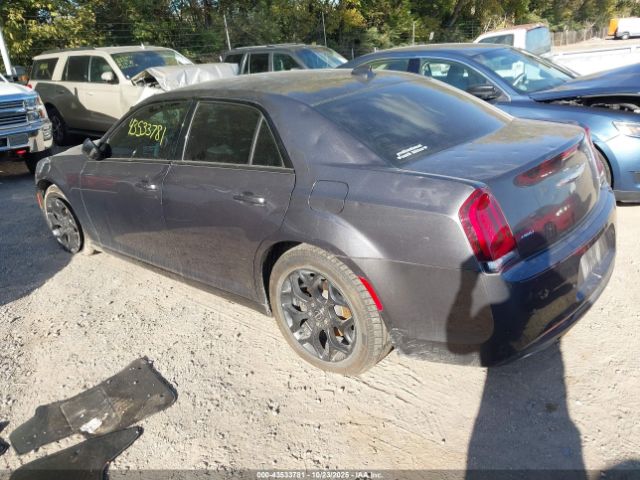 2019 CHRYSLER 300 2C3CCAGG7KH506456 Photo 2