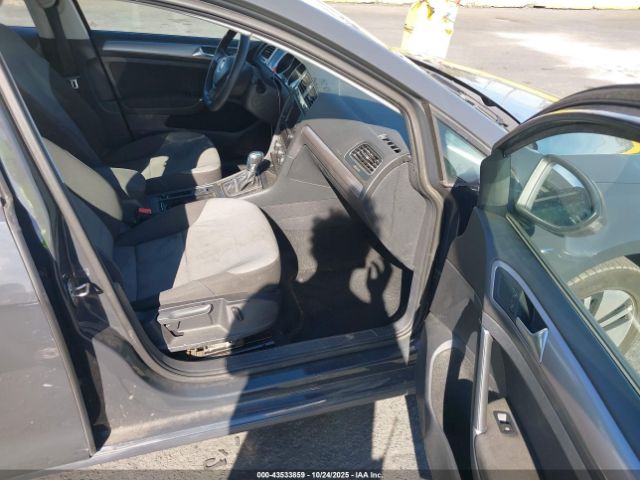 2016 VOLKSWAGEN E-GOLF WVWKP7AU1GW916756 Photo 4