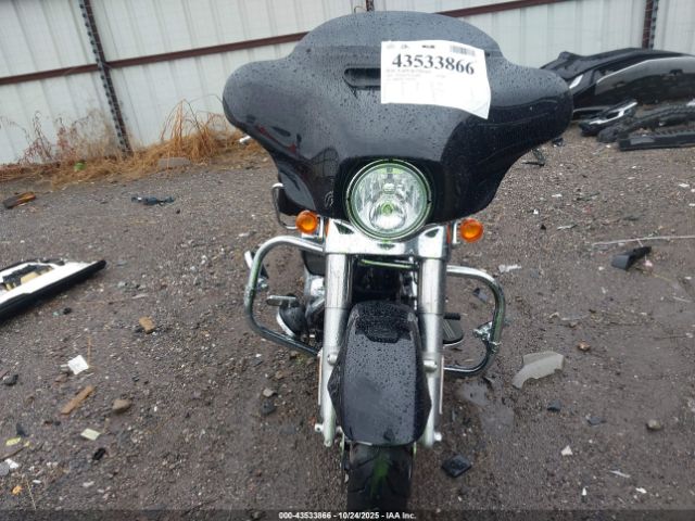 2023 HARLEY-DAVIDSON FLHX 1HD1KBC11PB628340 Photo 4