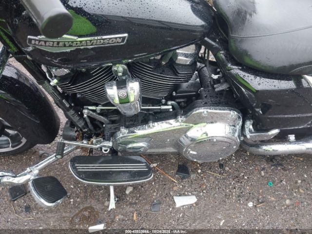 2023 HARLEY-DAVIDSON FLHX 1HD1KBC11PB628340 Photo 8