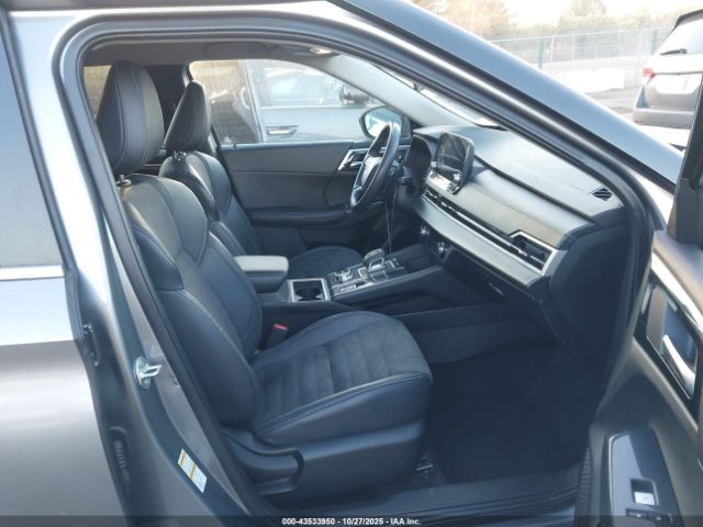 2022 MITSUBISHI OUTLANDER JA4J4UA87NZ037726 Photo 4