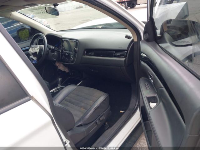 2019 MITSUBISHI OUTLANDER JA4AZ3A37KZ056109 Photo 4