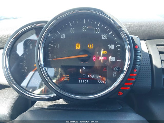 2016 MINI CONVERTIBLE WMWWG5C59G3C19235 Photo 6