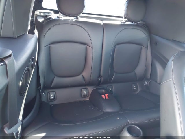 2016 MINI CONVERTIBLE WMWWG5C59G3C19235 Photo 7