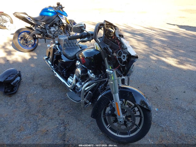 2019 HARLEY-DAVIDSON FLHT 1HD1FVC25KB677595