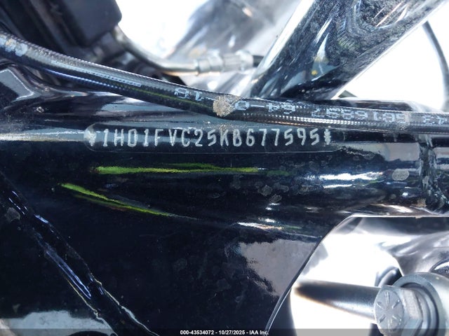 2019 HARLEY-DAVIDSON FLHT 1HD1FVC25KB677595 Photo 9
