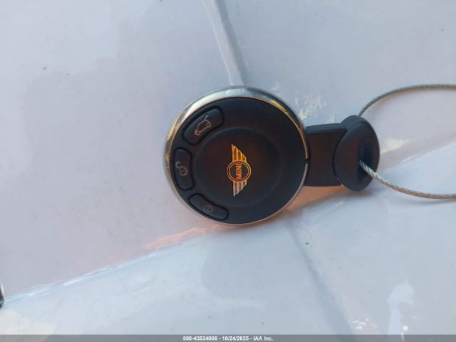 2008 MINI COOPER CLUBMAN WMWML33558TN67037 Photo 10