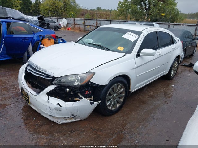 43534321 :رقم المزاد ، 1C3CCBBB4CN201104 vin ، 2012 Chrysler 200 Touring مزاد بيع