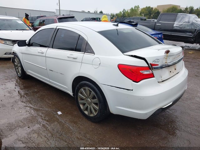 43534321 :رقم المزاد ، 1C3CCBBB4CN201104 vin ، 2012 Chrysler 200 Touring مزاد بيع