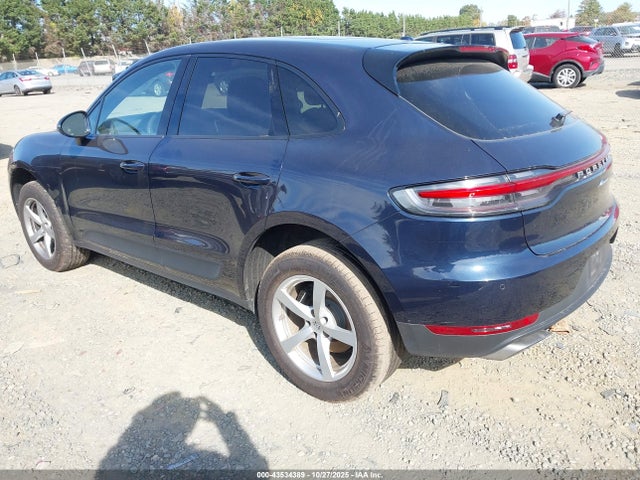 2020 PORSCHE MACAN WP1AA2A57LLB10164 Photo 2