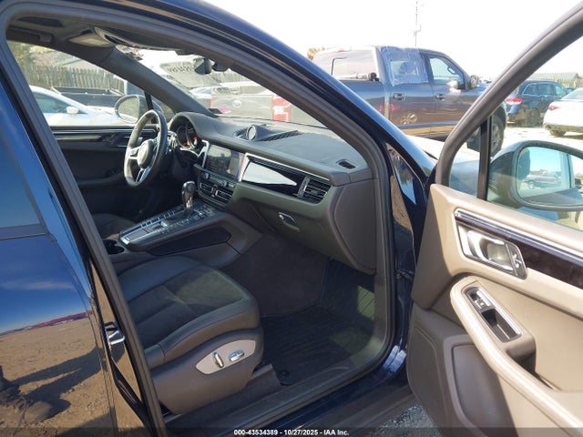2020 PORSCHE MACAN WP1AA2A57LLB10164 Photo 4