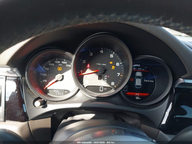 2020 PORSCHE MACAN WP1AA2A57LLB10164 Photo 6