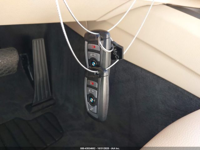 2018 BMW 330I WBA8B9G58JNU97948 Photo 10