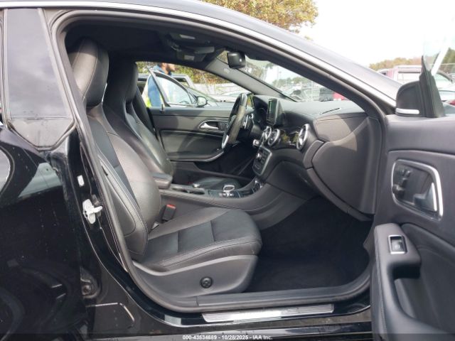 2014 MERCEDES-BENZ CLA 45 AMG WDDSJ5CB5EN081531 Photo 4