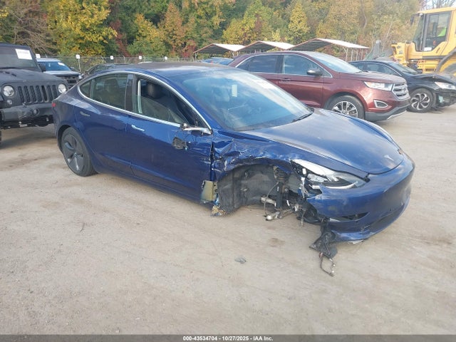 2018 TESLA MODEL 3 5YJ3E1EA0JF056335 Photo 0