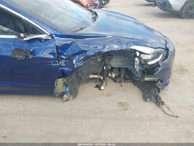 2018 TESLA MODEL 3 5YJ3E1EA0JF056335 Photo 5