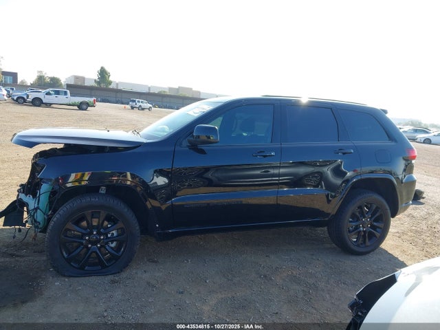 1C4RJFAG0MC797602 Jeep Grand Cherokee Laredo X 4x4