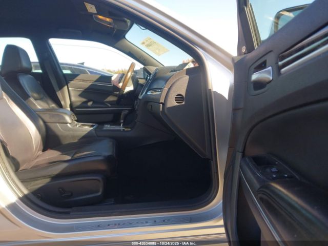 2012 CHRYSLER 300C 2C3CCAET2CH107181 Photo 4