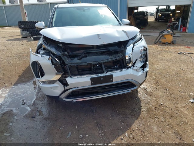 JA4J3VA8XSZ019693 Mitsubishi Outlander Se 2.5 2wd