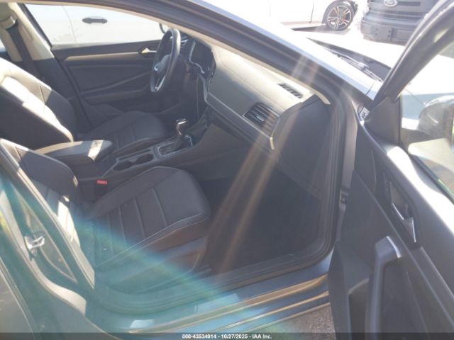 2024 VOLKSWAGEN JETTA 3VWEM7BU1RM046687 Photo 4