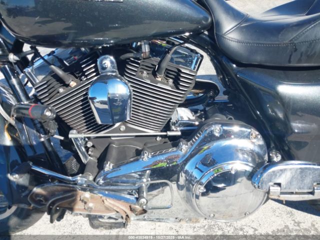 2009 HARLEY-DAVIDSON FLHX 1HD1KB4399Y649825 Photo 8