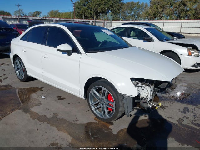 2018 AUDI A3 WAUAUGFF5J1087285 Photo 0