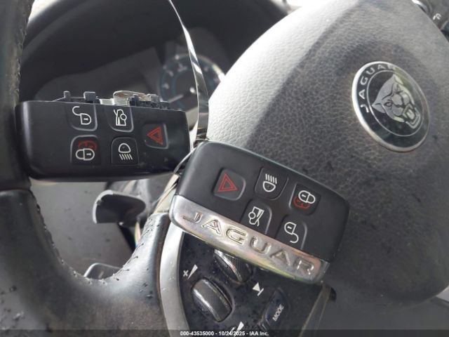 2014 JAGUAR XF SAJWA0ES0EPU10623 Photo 10