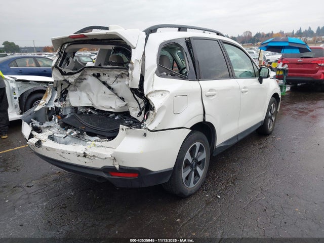 JF2SJAGC2JH470563 Subaru Forester 2.5i Premium