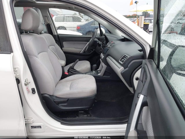 JF2SJAGC2JH470563 Subaru Forester 2.5i Premium