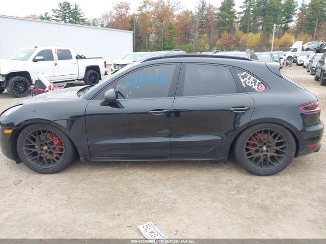 43535091 :رقم المزاد ، WP1AG2A59JLB60351 vin ، 2018 Porsche Macan Gts مزاد بيع