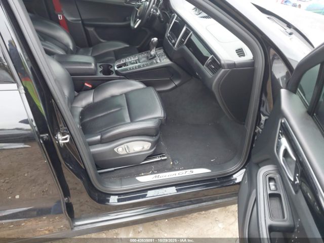 2018 PORSCHE MACAN WP1AG2A59JLB60351 Photo 4