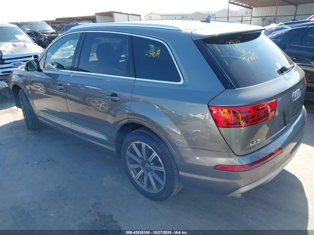2017 AUDI Q7 WA1LAAF73HD034856 Photo 2