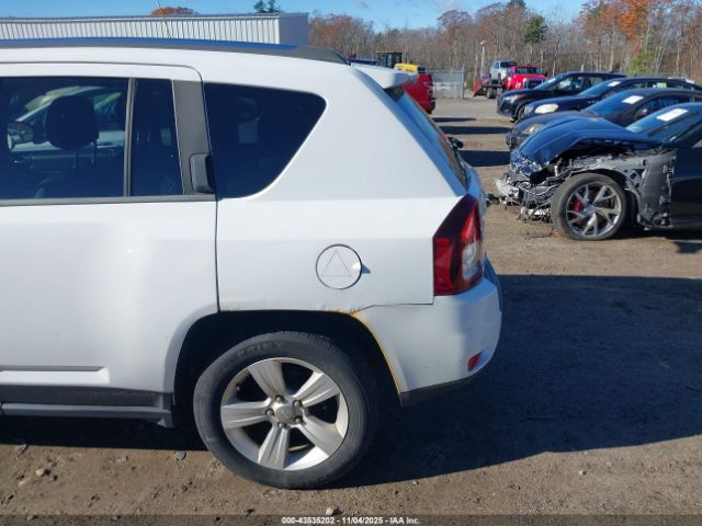 2014 JEEP COMPASS 1C4NJDBB1ED528753 Photo 5